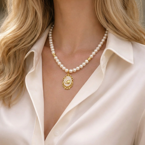 Pure Grace – İnci & Sedef Kolye