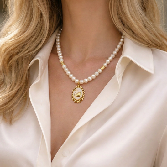 Pure Grace – İnci & Sedef Kolye
