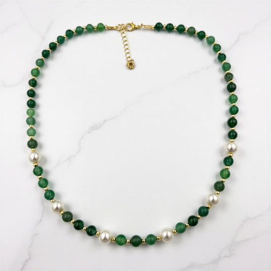 Emerald Balance – Yeşil Akik & İnci Doğal Taş Kolye
