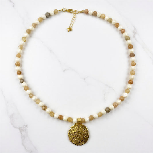 Solar Glow – Güneş Taşı Doğal Taş Kolye